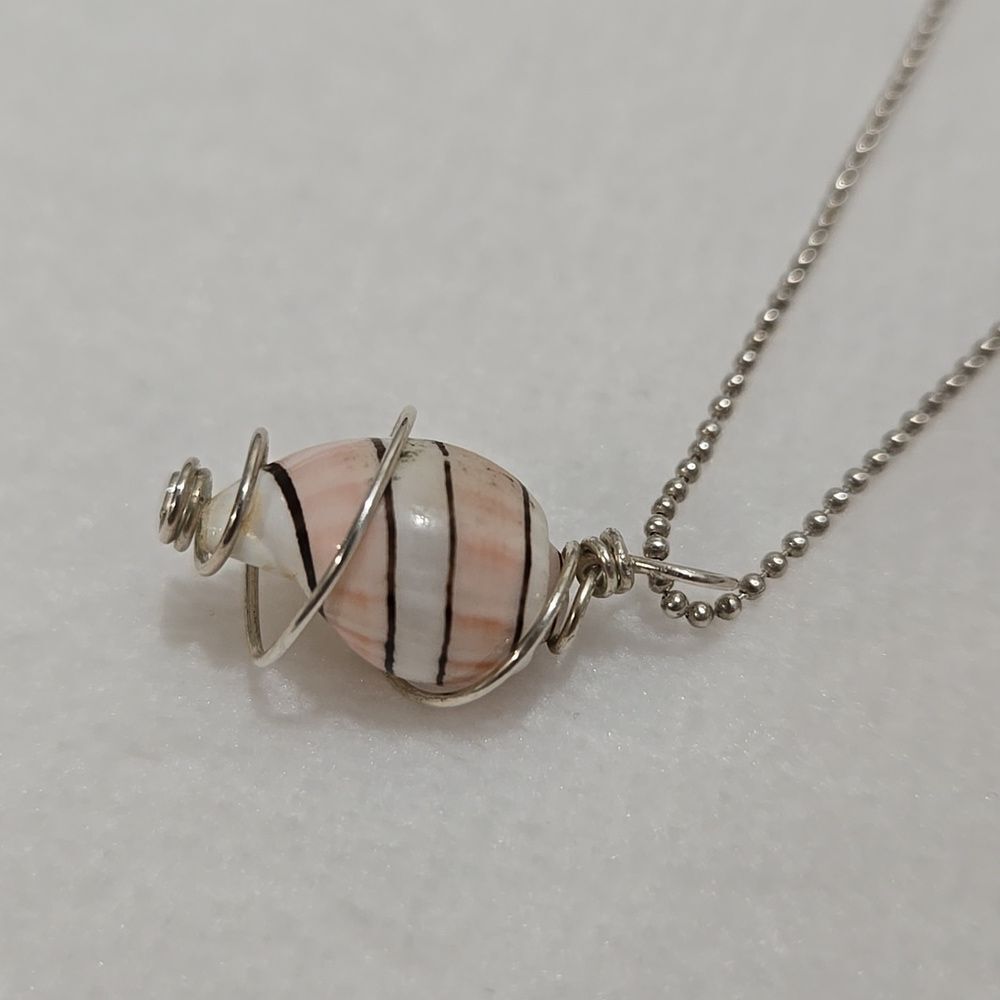 Pink Swollen Bubble Shell Necklace